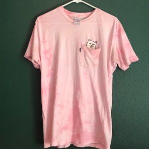 Light pink tie-dye shirt with a cat in the pocket